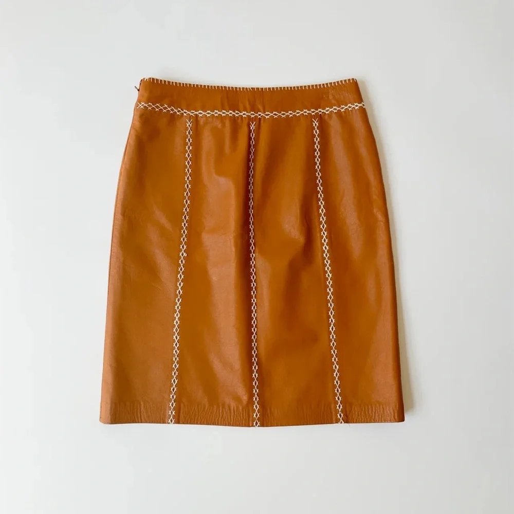 Vintage GAP Leather Skirt - Picture 2 of 9